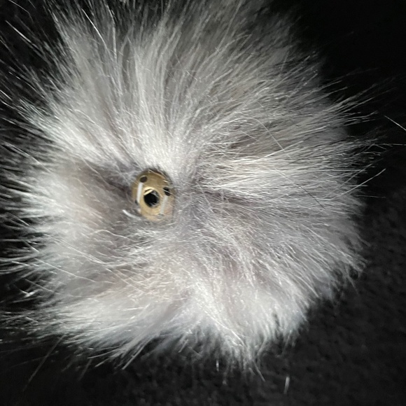 New Born Knitted Toque with Faux Fur pompom - Picture 4 of 4